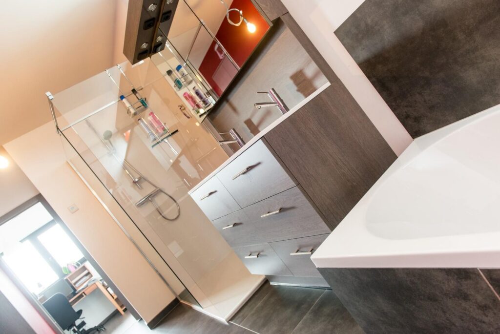 Leefruimte bovenaanzicht met mezzanine &mdash; woning Goyvaerts, Schriek