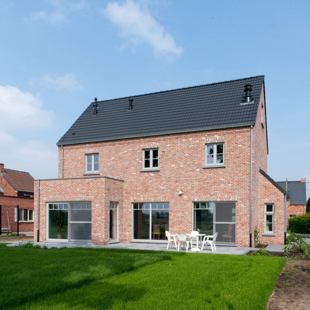 Exterieur bakstenen woning overzicht &mdash; woning Gysemans-Wuyts, Schriek
