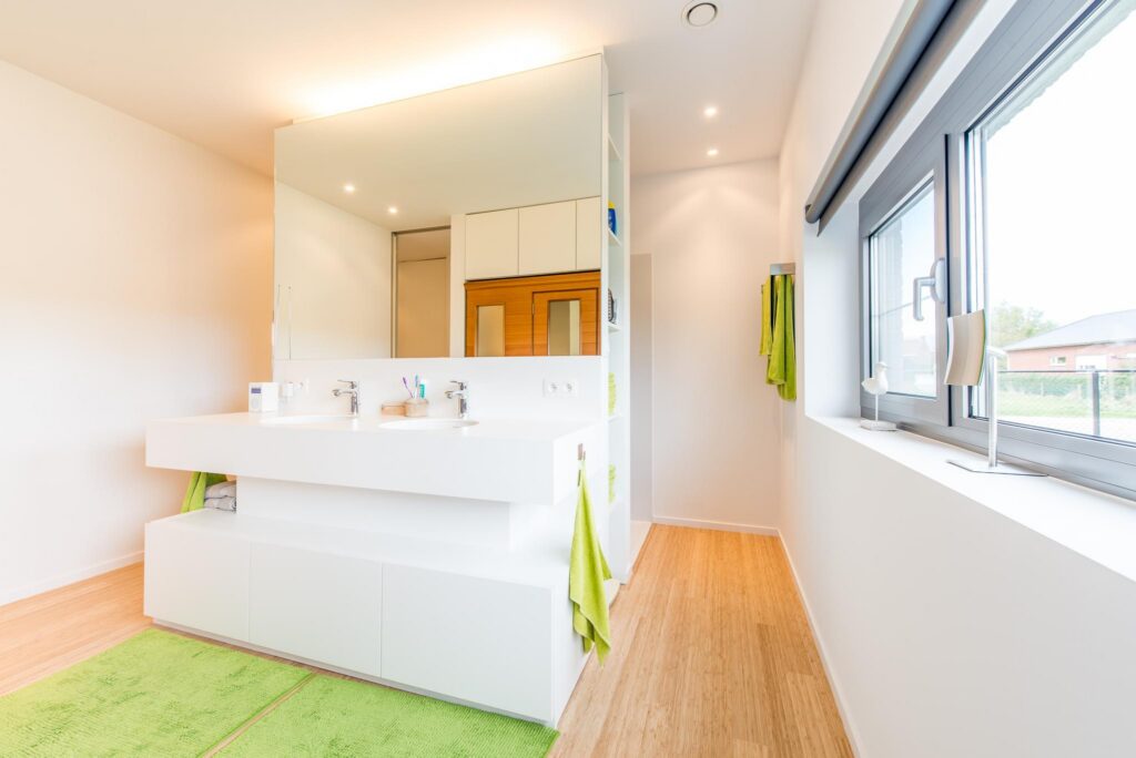 Leefruimte en keuken breed zicht &mdash; woning De Ridder, Malle