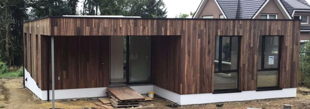 Terras en gevel &mdash; woning familie Witters, Kessel-Lo