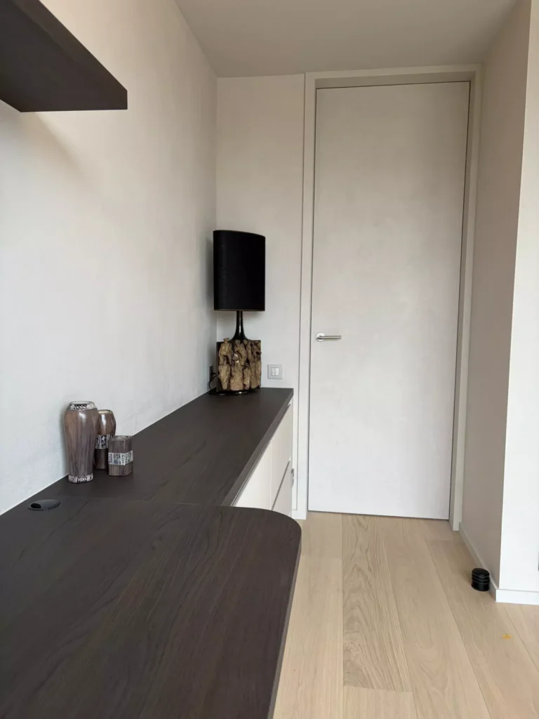 Zijgevel lage moderne woning in de tuin &mdash; Boons, Wuustwezel