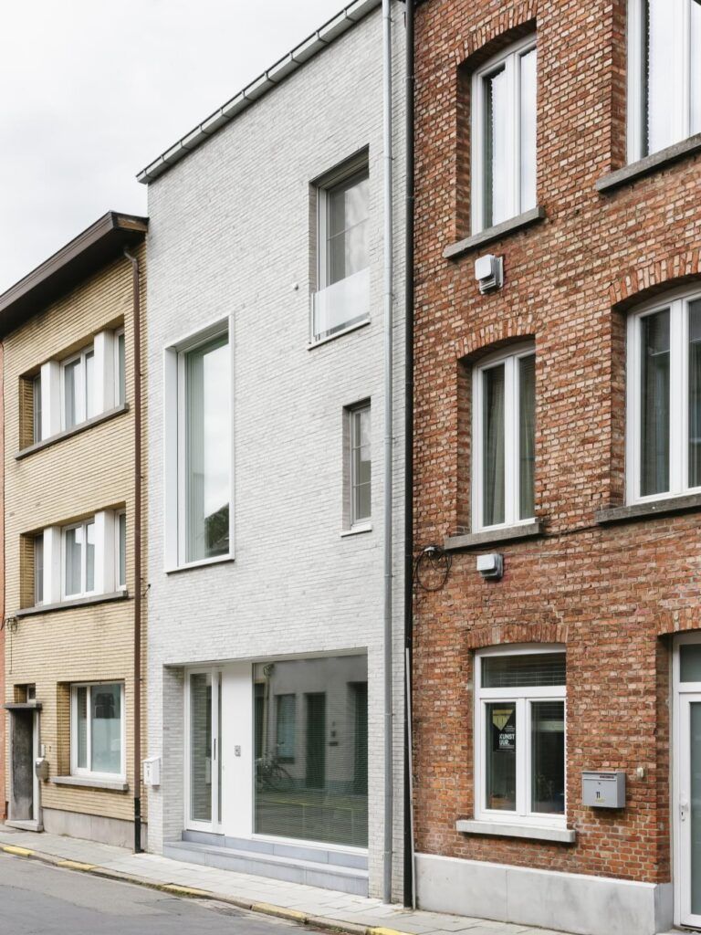 Exterieur stadsgevel &mdash; woning Van Lokeren, Mechelen