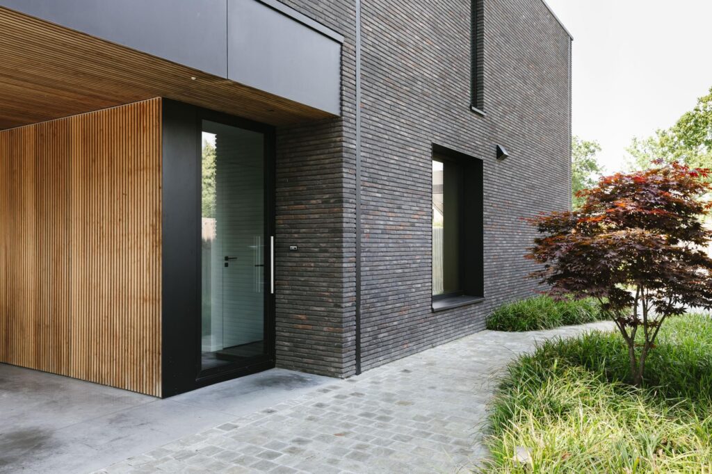 Exterieur woning in groene omgeving &mdash; woning Dauwen, Kasterlee