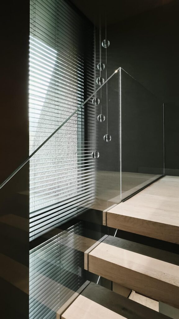 Douche met jaloezieen &mdash; woning Eyskens, Oud-Turnhout