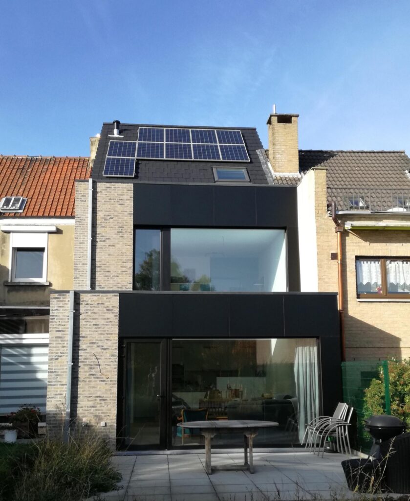 Exterieur rijwoning achtergevel &mdash; woning Greefmans, Vilvoorde