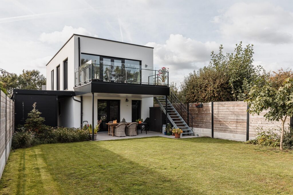Exterieur woning met tuin &mdash; woning Mutert, Lier