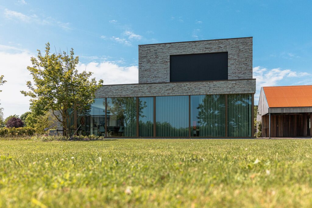 Exterieur &mdash; woning Vanlobel, Oud-Turnhout