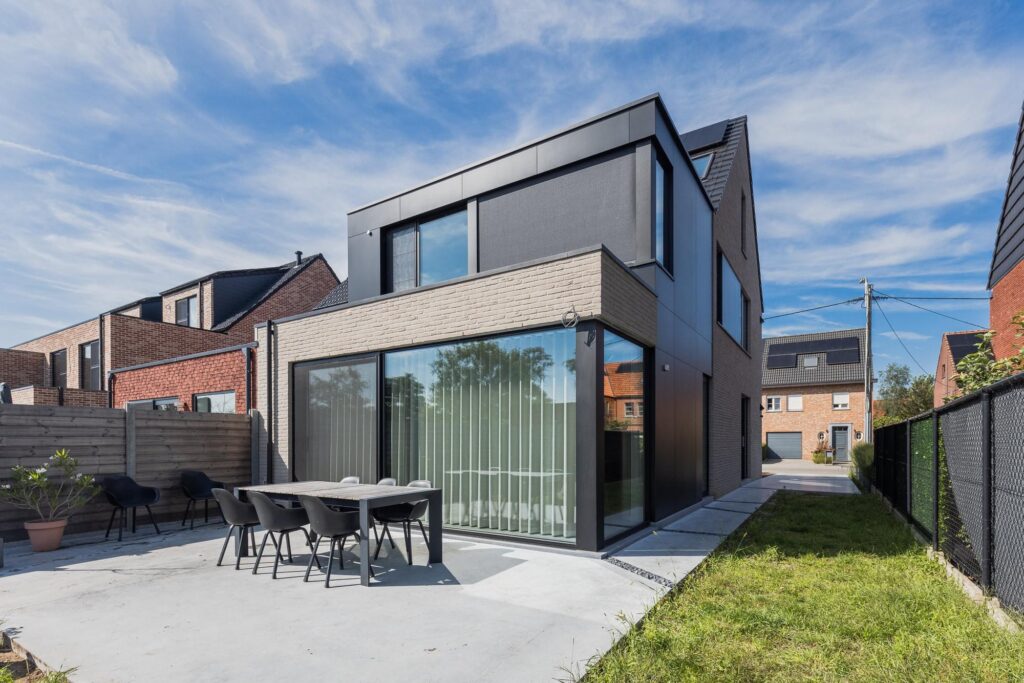 Exterieur woning voorzijde &mdash; woning Nossent, Sint-Katelijne-Waver